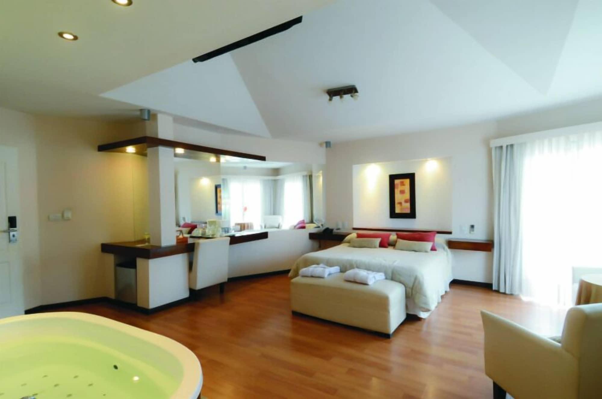 Santa Cecilia Resort & Spa Villa Carlos Paz Eksteriør billede