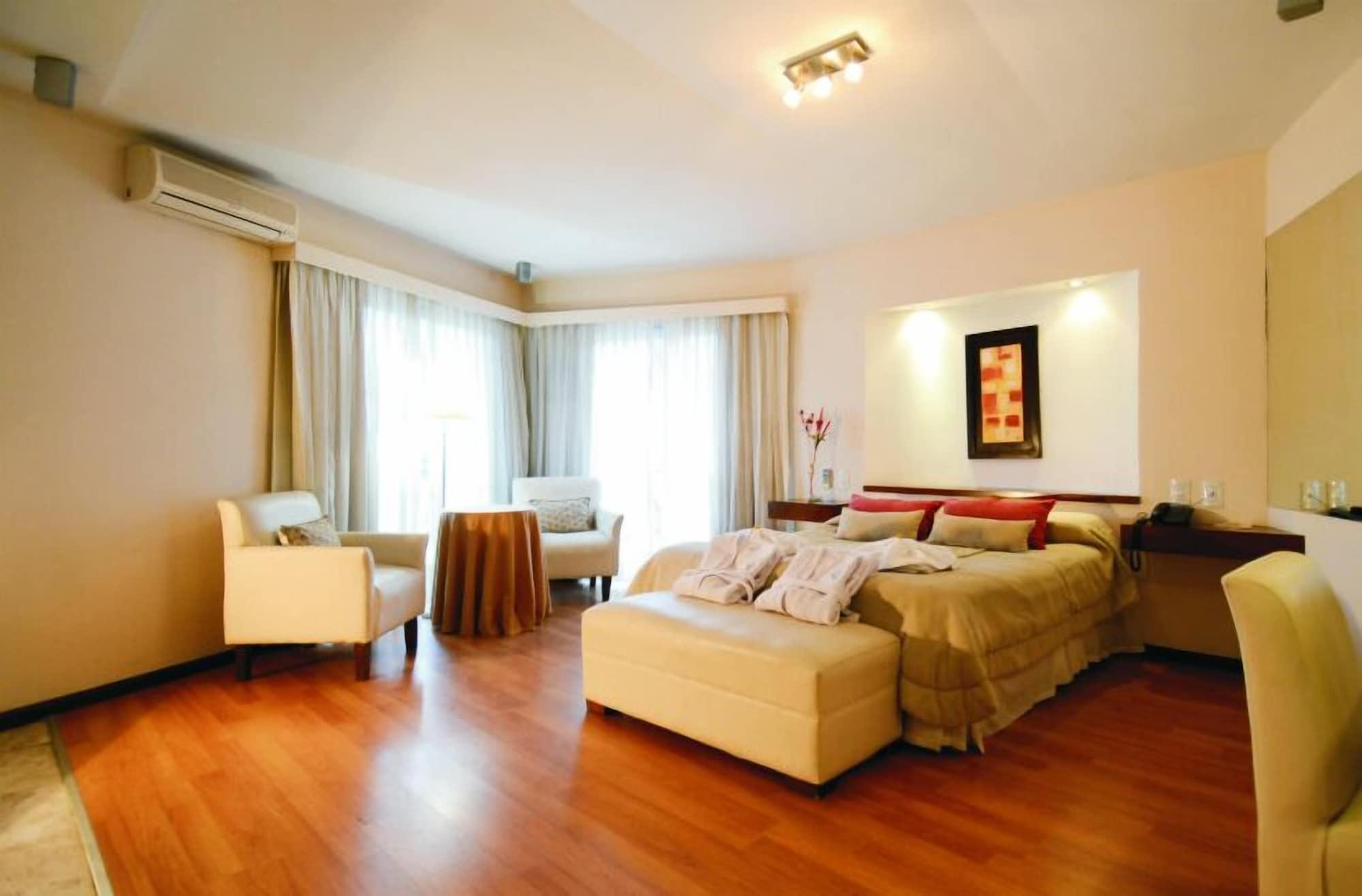 Santa Cecilia Resort & Spa Villa Carlos Paz Eksteriør billede